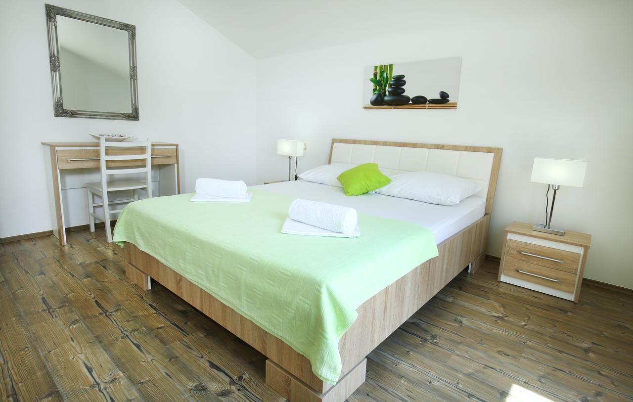 Apartments Nemira Exclusive Omiš Εξωτερικό φωτογραφία